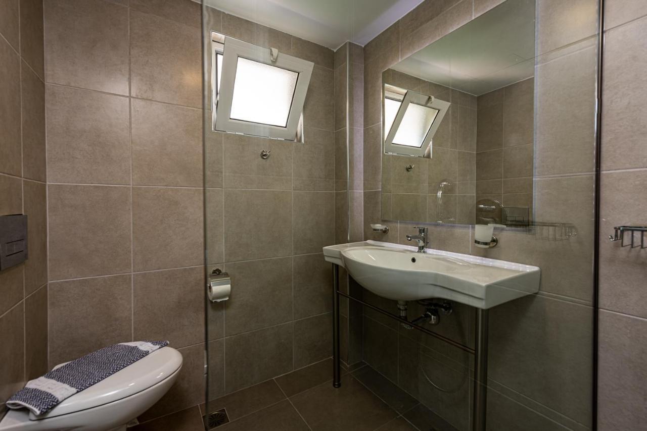 Hotel Caretta Island 4*